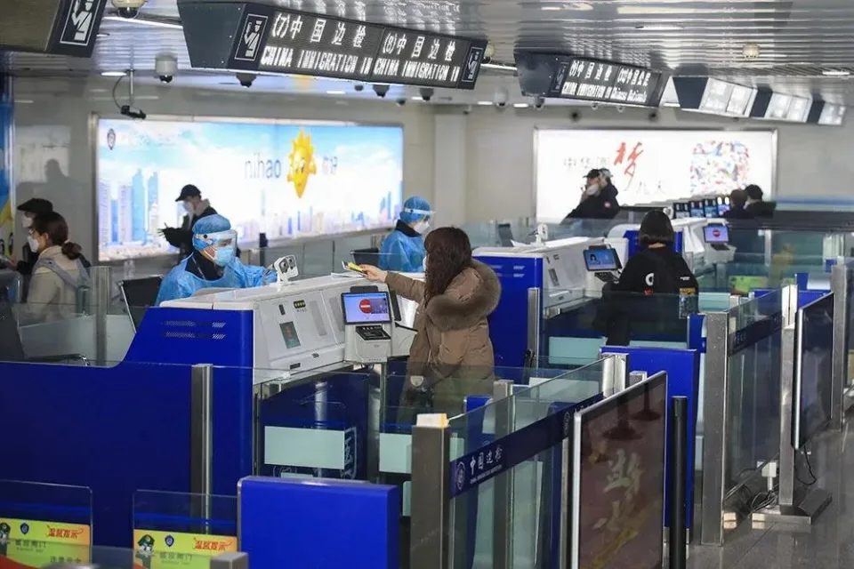 內(nèi)地入境隔離或?qū)⒎艑?，?+3」改「2+5」？